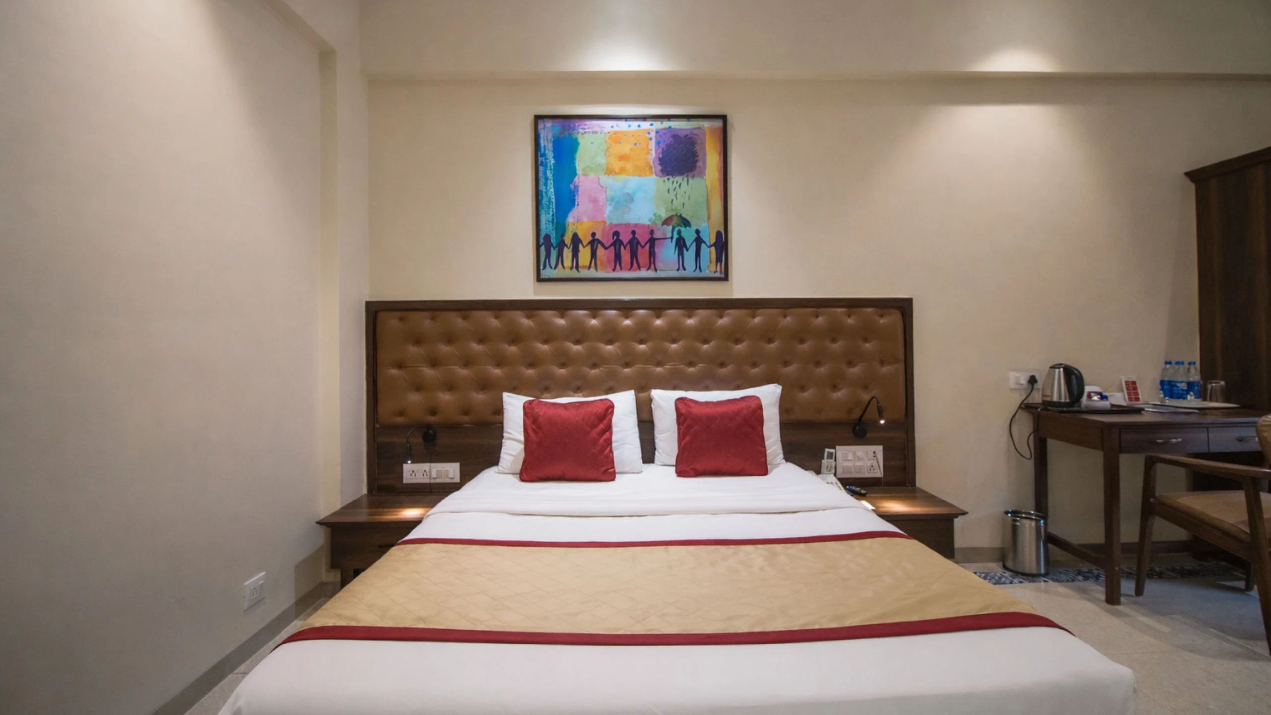 Deluxe Double Room (1)