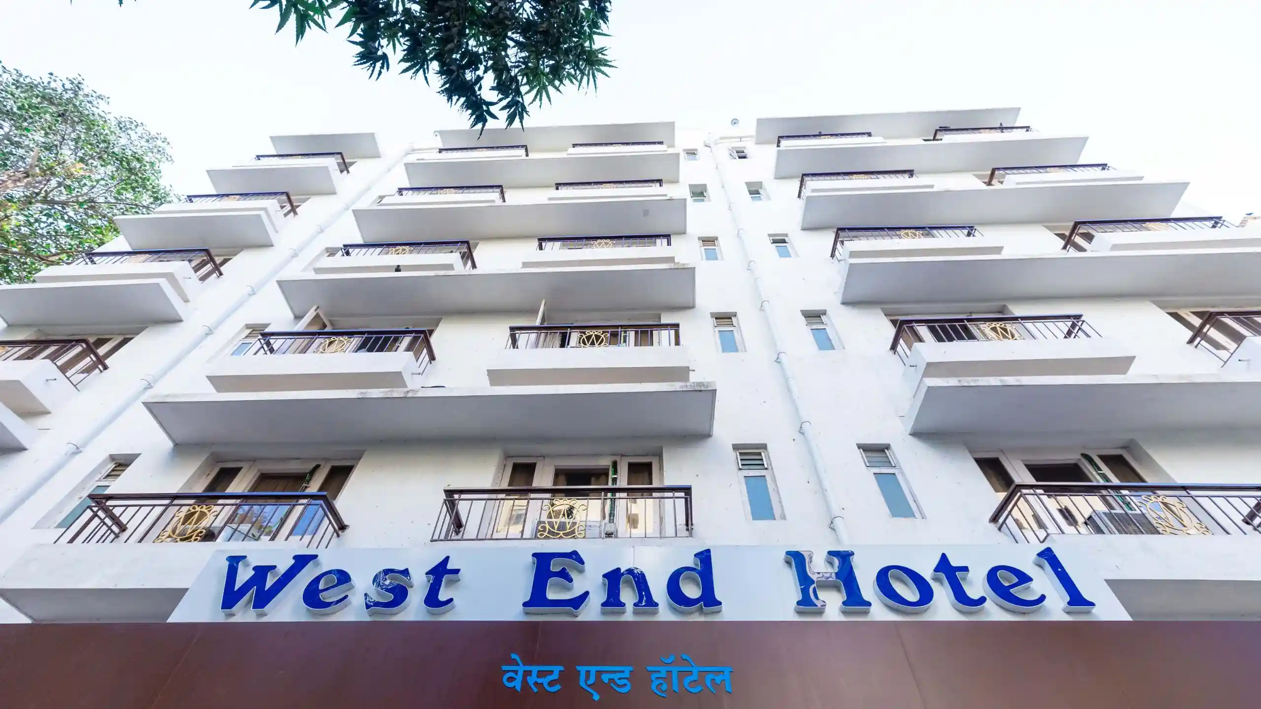 Best Hotel Near Marine Drive Mumbai for a Perfect Stay (2026 Guide)